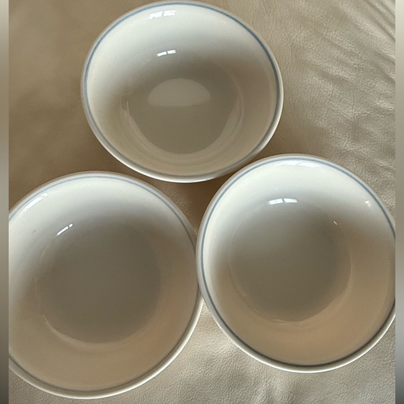 Corelle Bowls with Blue Accent - Picture 1 of 5